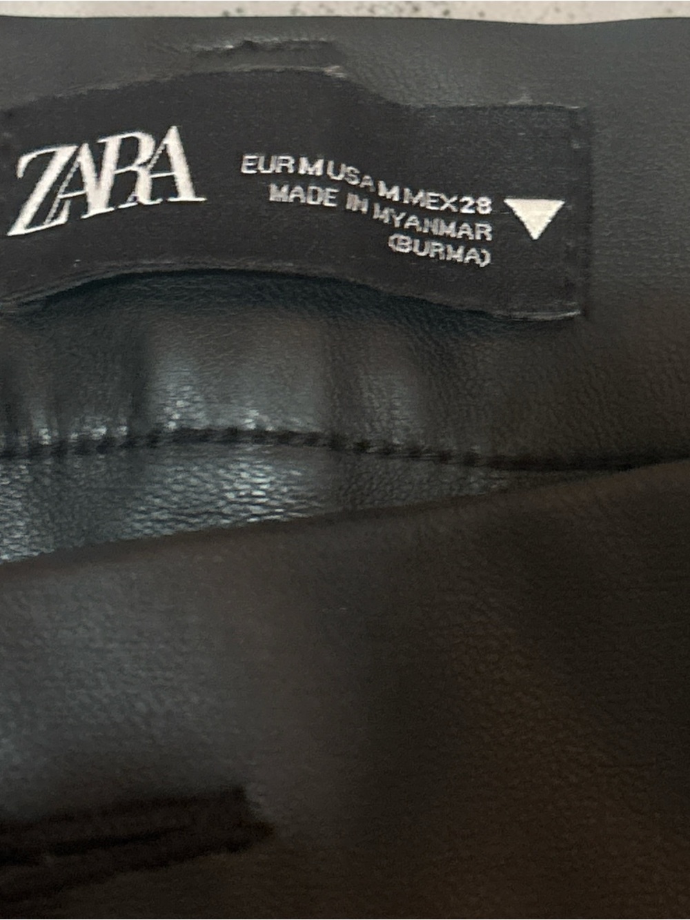 ZARA High-Waisted Faux Leather Leggings – Black - Picture 5 of 5